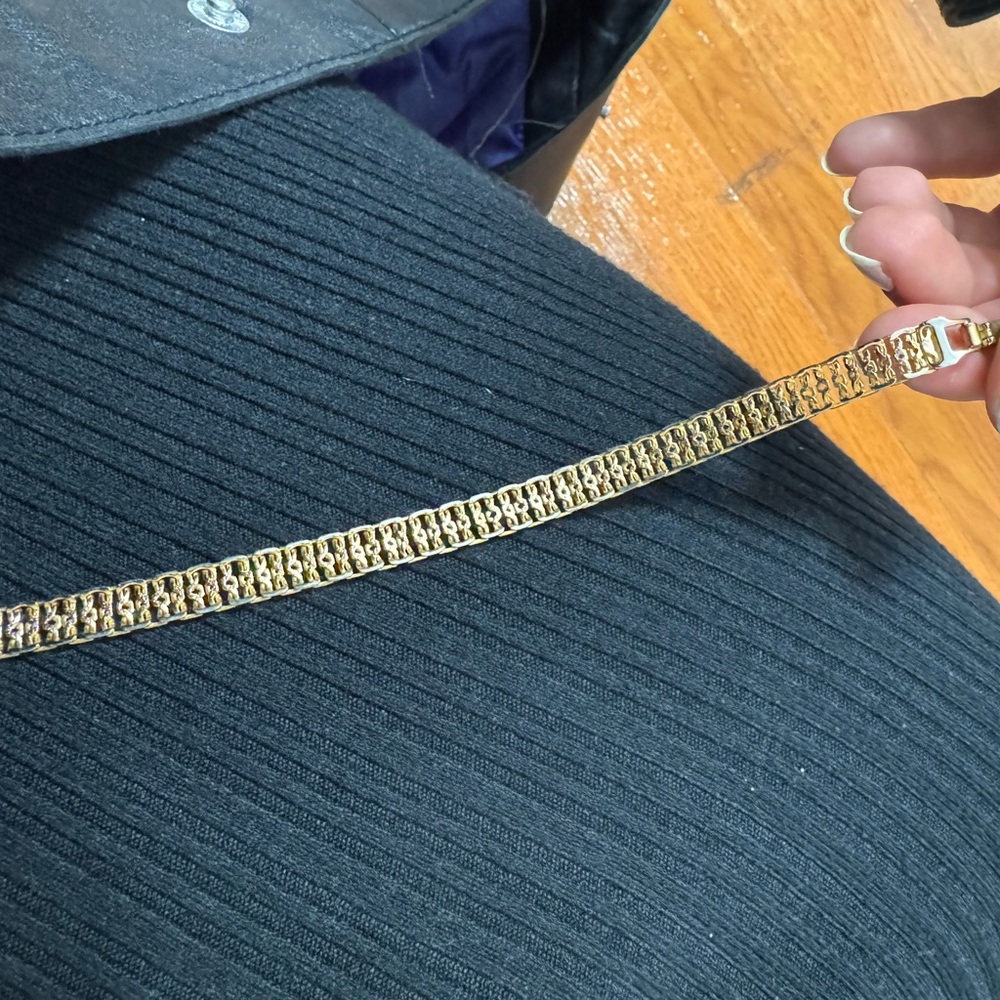 Stunning Gold Bracelets - Picture 2 of 4